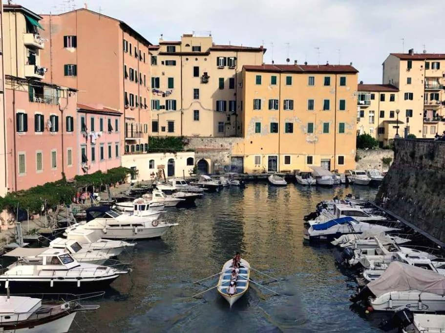 Casa Vacanze Completa Di Tutto E Anche Di Piu Livorno Exterior photo